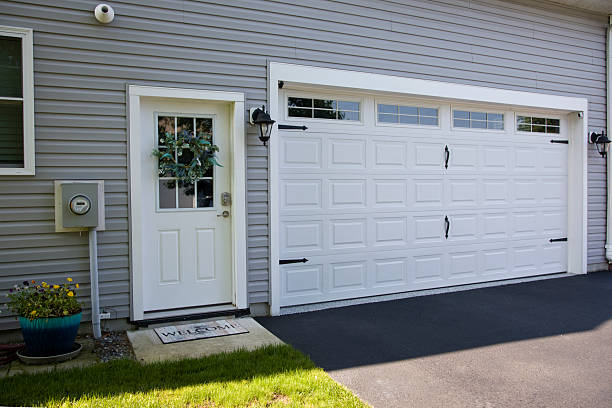 24/7 Emergency Garage Door Panel Replacement experts in Upper Exeter, PA